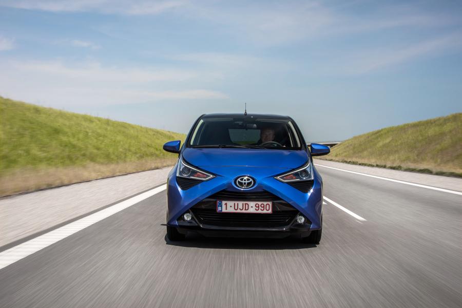  Toyota Aygo 5-Door 2018 года  (WW) (фото 19 из 40)